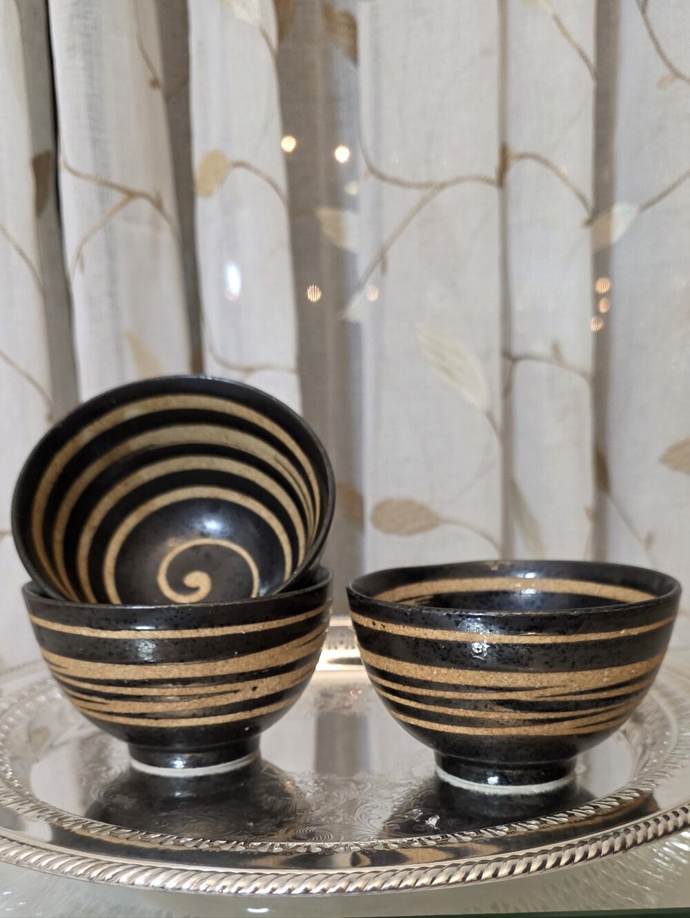 Vintage Black Tan Spiral Pottery Bowls Set of 3